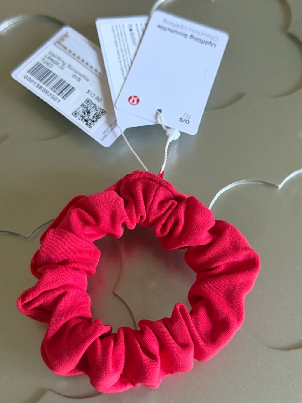 LULULEMON Uplifting Scrunchie True Red NWT - Picture 6 of 11